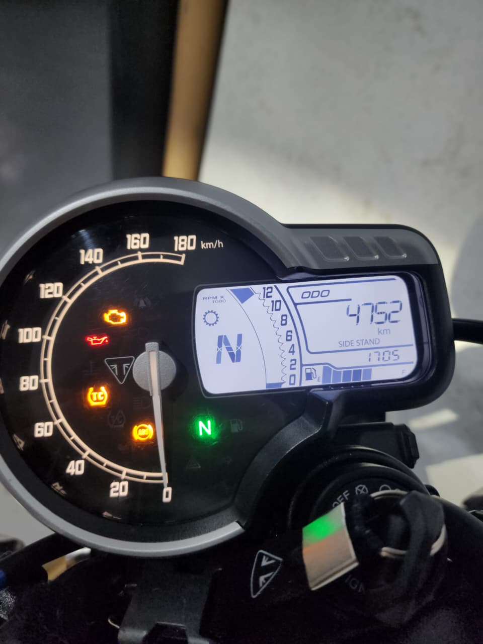 TRIUMPH-SPEED-SPEED 400