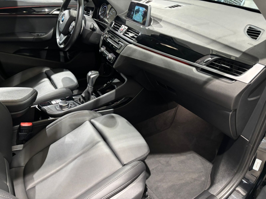 BMW-X1-2.0 16V TURBO ACTIVEFLEX SDRIVE20I 4P AUTOMÁTICO