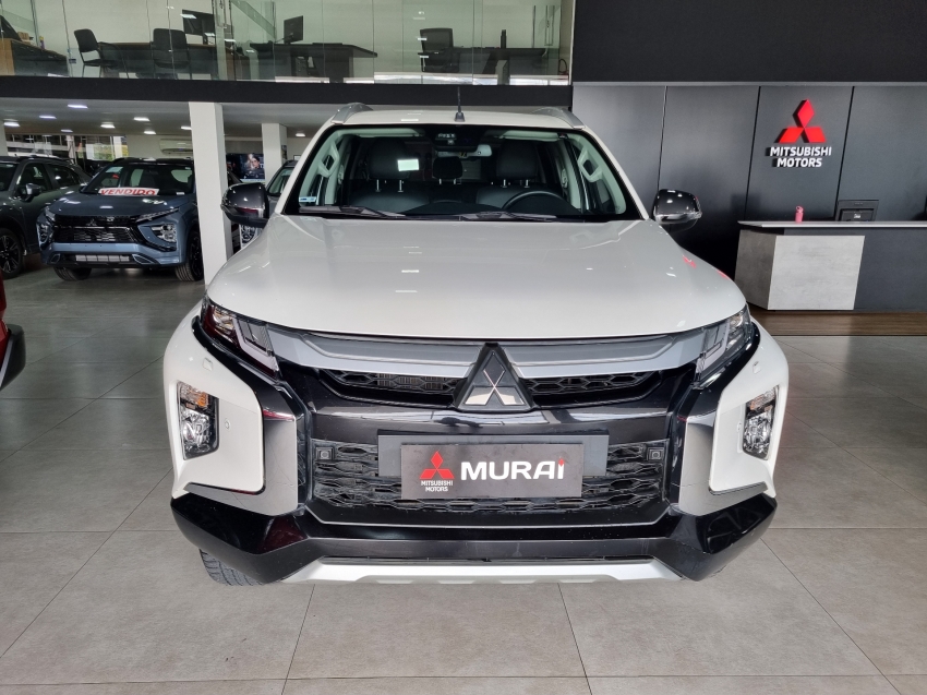 Mitsubishi-L200 TRITON-2.4 16V TURBO DIESEL SPORT HPE-S CD 4P 4X4 AUTOMÁTICO