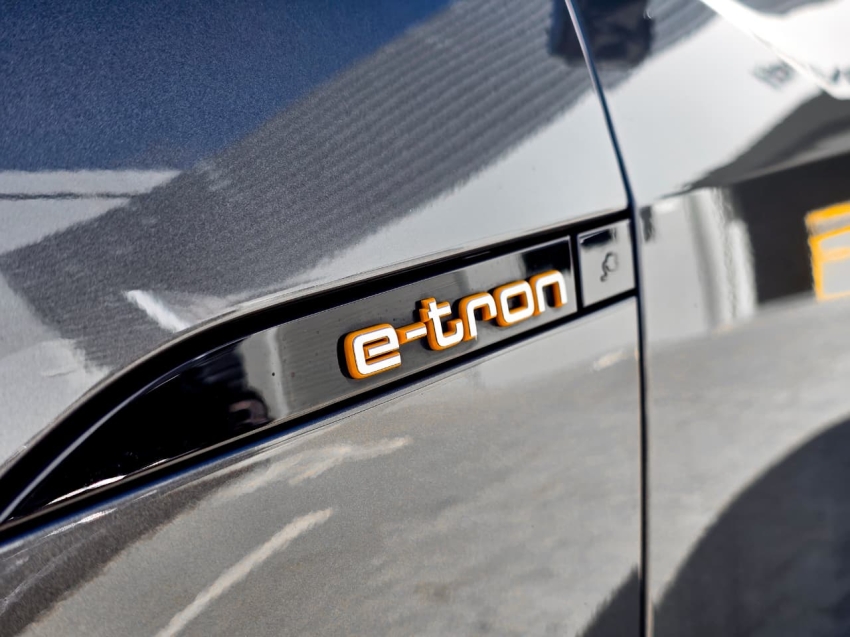 Audi-E-TRON-ELÉTRICO SPORTBACK PERFORMANCE BLACK QUATTRO