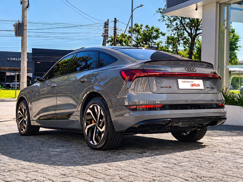 Audi-E-TRON-ELÉTRICO SPORTBACK PERFORMANCE BLACK QUATTRO