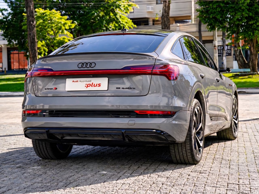 Audi-E-TRON-ELÉTRICO SPORTBACK PERFORMANCE BLACK QUATTRO