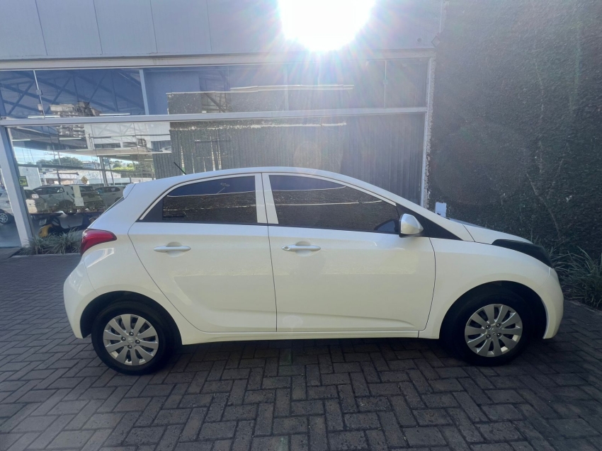 Hyundai-HB20-1.0 COMFORT 12V FLEX 4P MANUAL