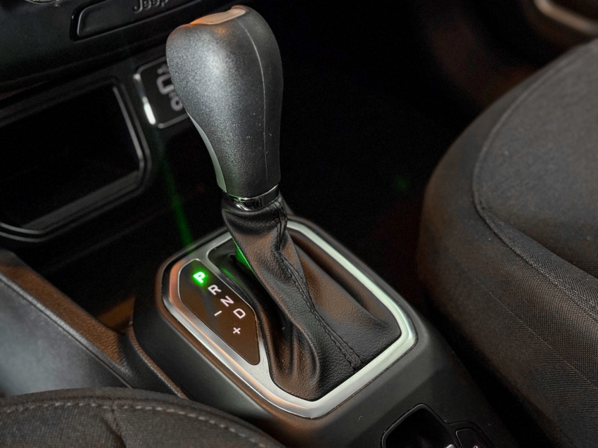 Jeep-RENEGADE-1.8 16V FLEX SPORT 4P AUTOMÁTICO