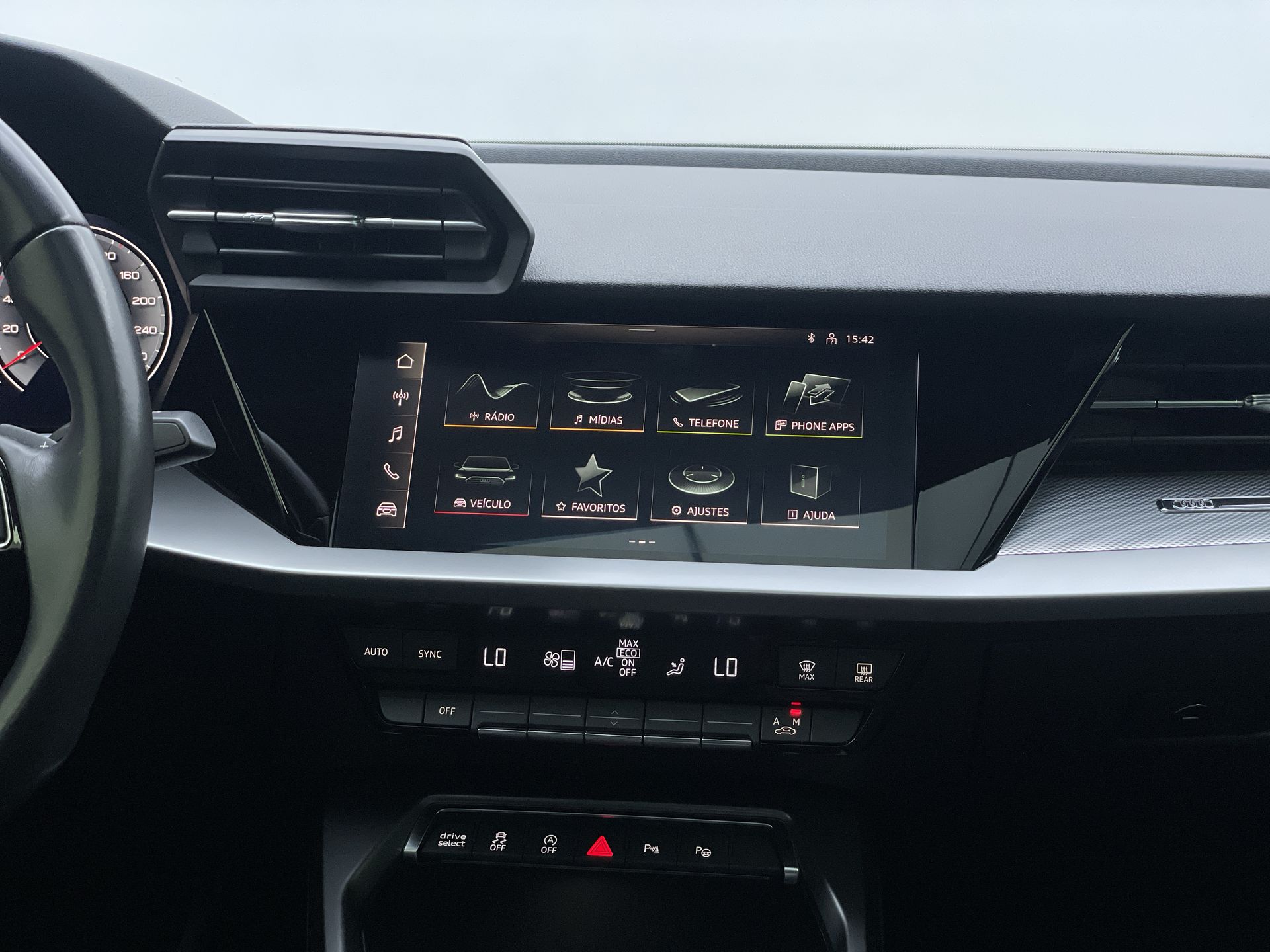 A3 Sed. Perform. Black 2.0 TFSI S-tronic