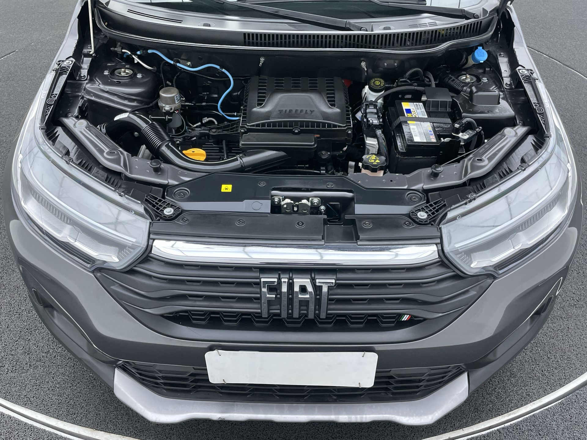 Strada Volcano 1.3 Flex 8V CD Aut.