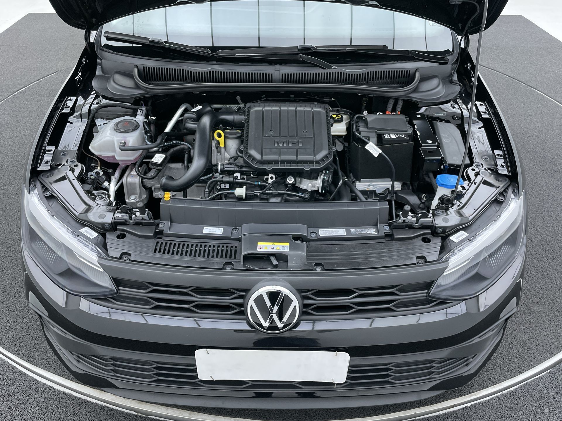 VW - Volkswagen-Polo-Polo Track 1.0 Flex 12V 5p