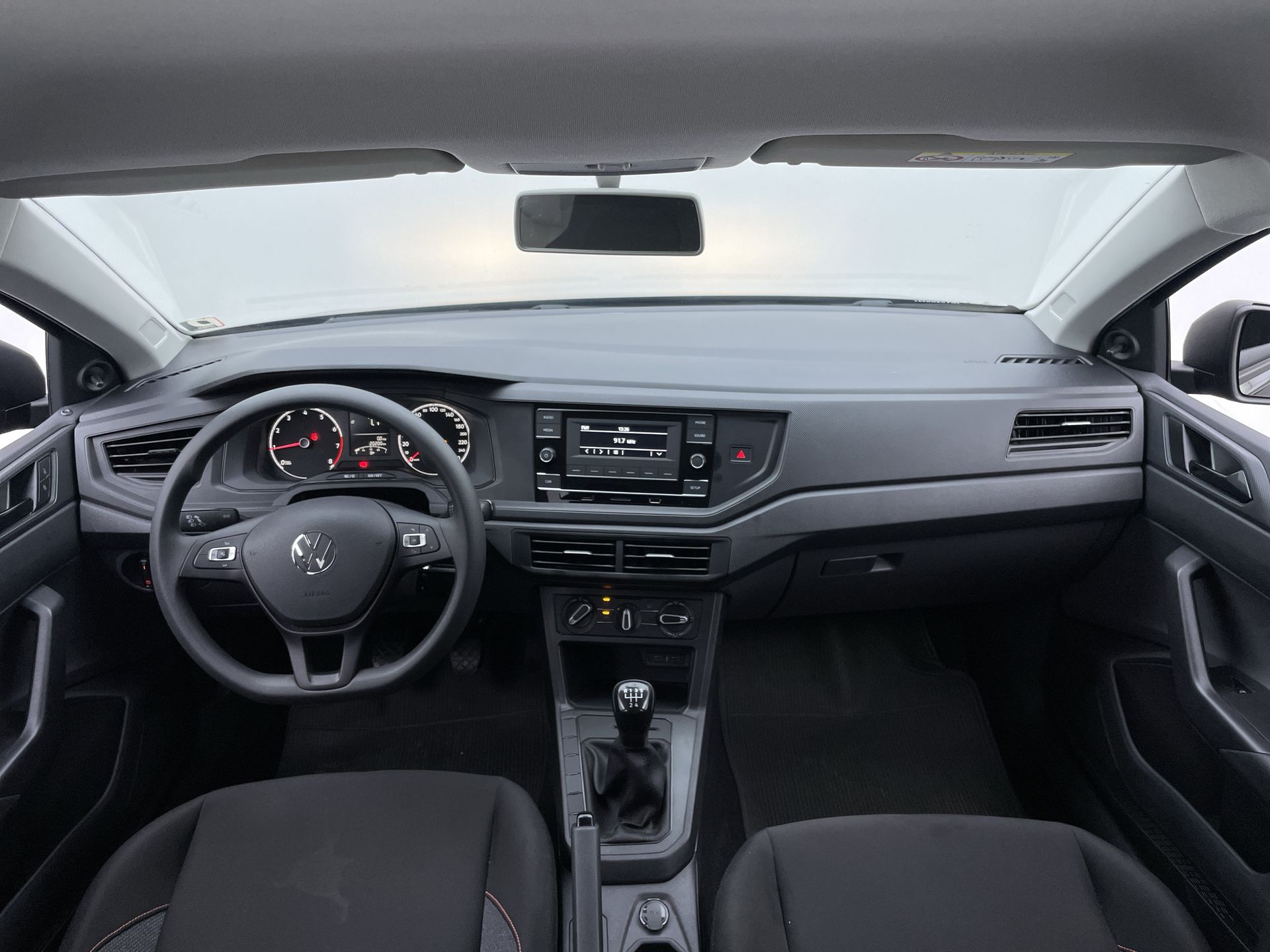 VW - Volkswagen-Polo-Polo Track 1.0 Flex 12V 5p