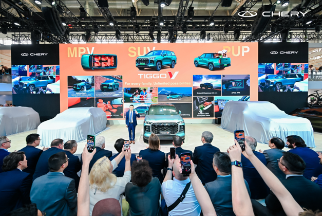 CHERY destaca inovação, eletrificação e foco no consumidor global durante o Salão de Pequim 2026