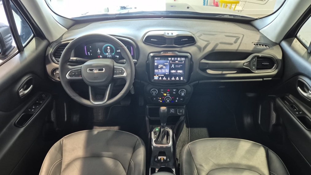 Jeep-RENEGADE-1.3 T270 TURBO FLEX LONGITUDE AT6