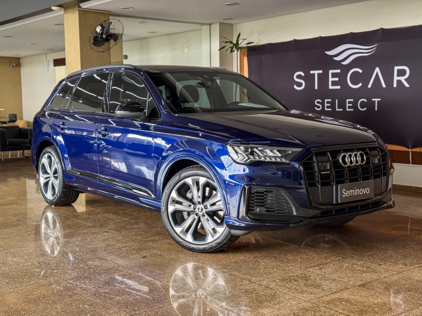 Audi-Q7-3.0 55 TFSI GASOLINA PERFORMANCE BLACK QUATTRO TIPTRONIC