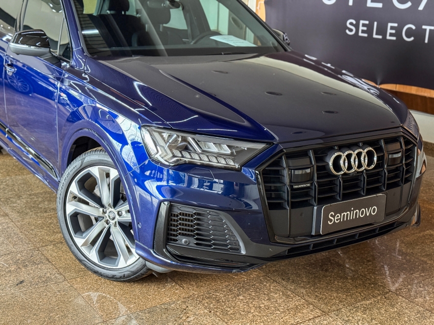 Audi-Q7-3.0 55 TFSI GASOLINA PERFORMANCE BLACK QUATTRO TIPTRONIC