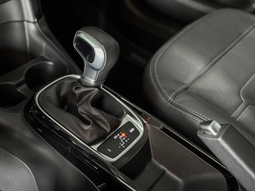 Citroën-C4 CACTUS-1.6 THP FLEX SHINE EAT6