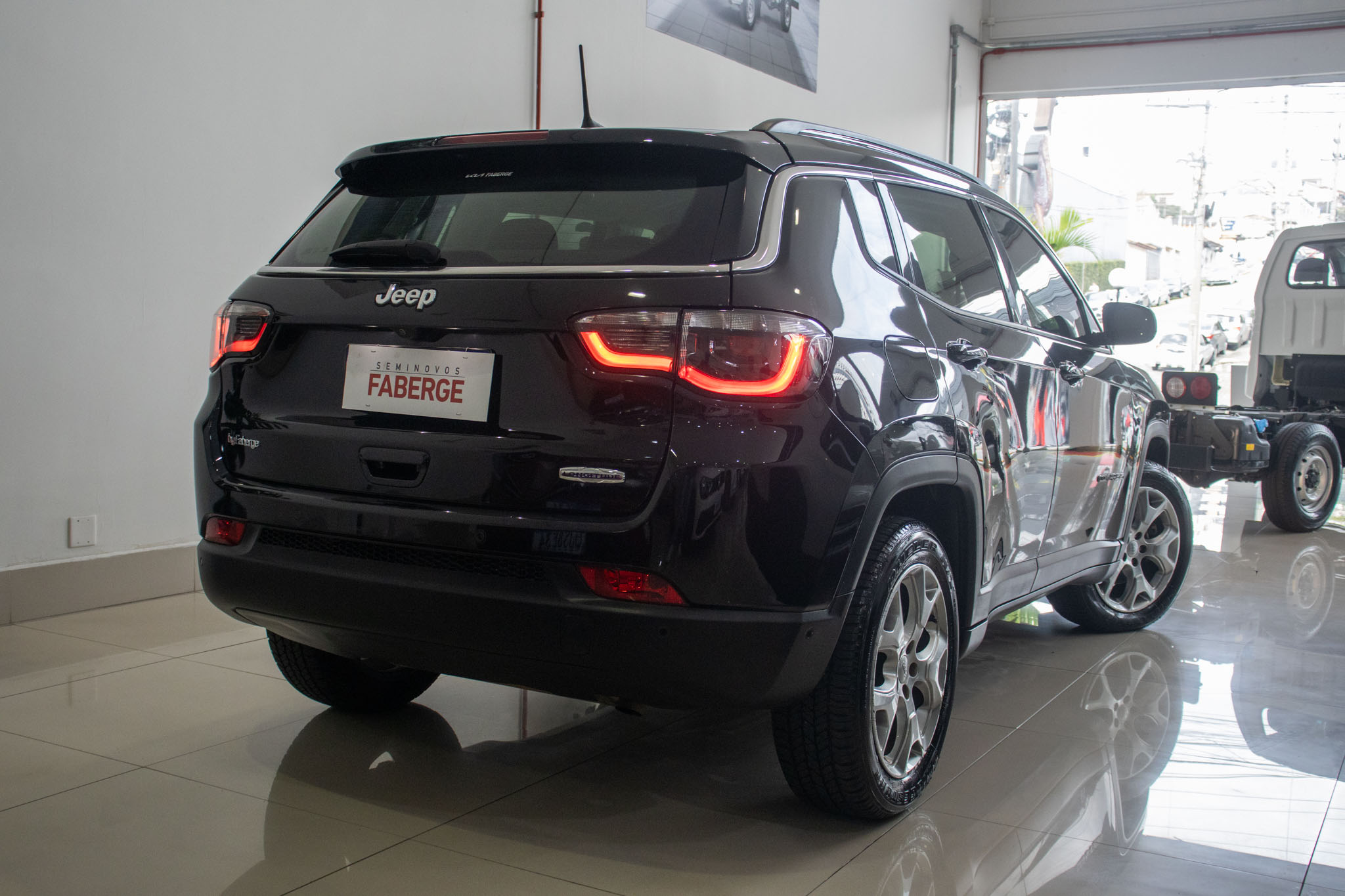 Jeep-COMPASS-COMPASS LONGITUDE 2.0 4x2 Flex 16V Aut.