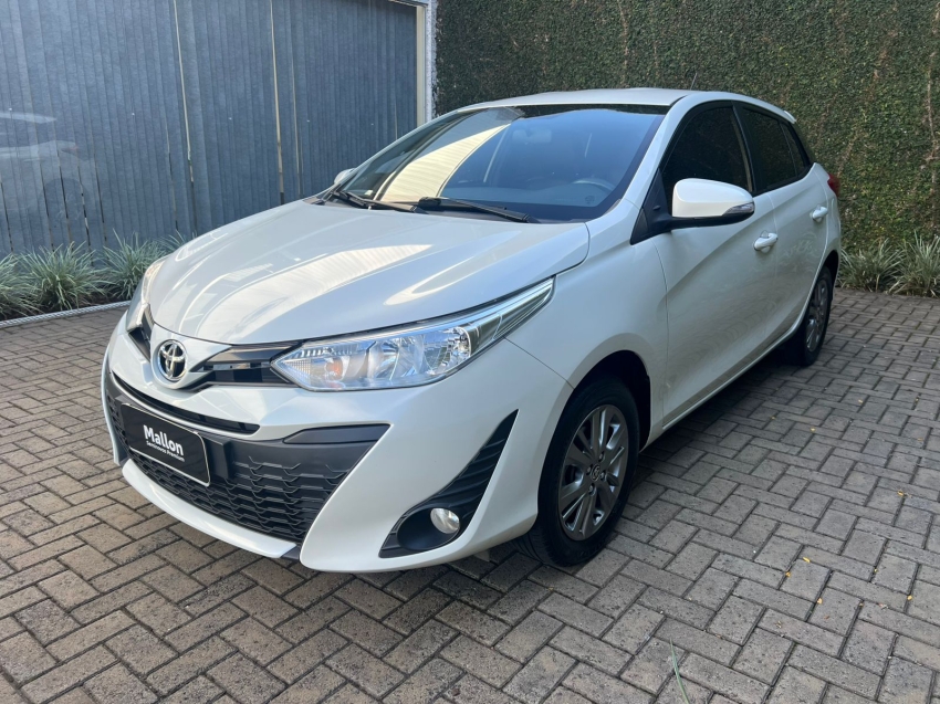 Toyota-YARIS-1.5 16V FLEX SEDAN XL LIVE MULTIDRIVE