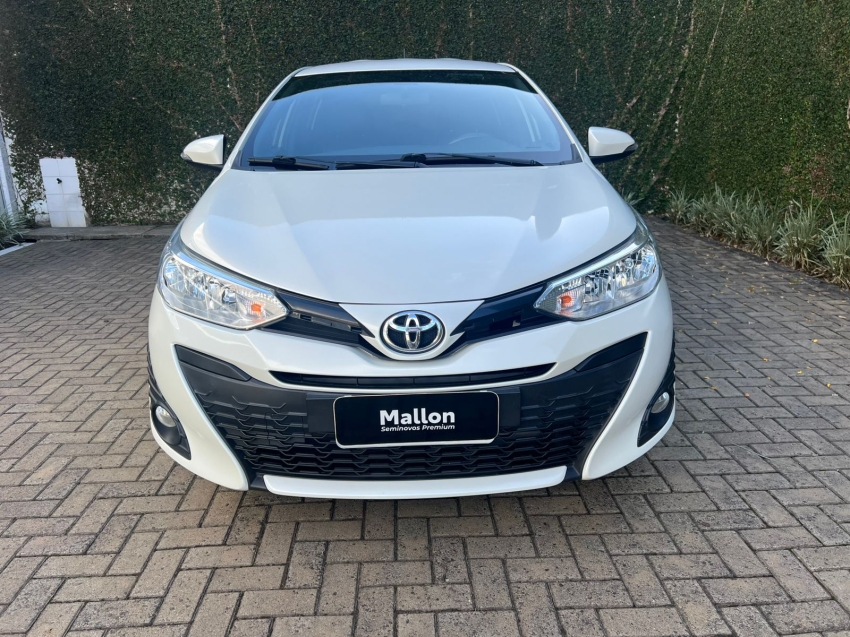 Toyota-YARIS-1.5 16V FLEX SEDAN XL LIVE MULTIDRIVE
