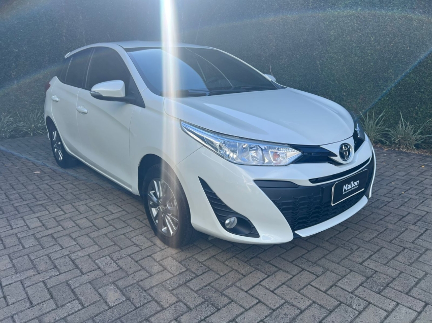 Toyota-YARIS-1.5 16V FLEX SEDAN XL LIVE MULTIDRIVE
