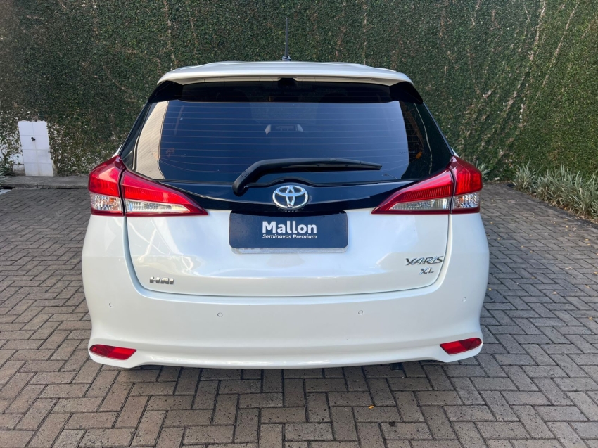 Toyota-YARIS-1.5 16V FLEX SEDAN XL LIVE MULTIDRIVE