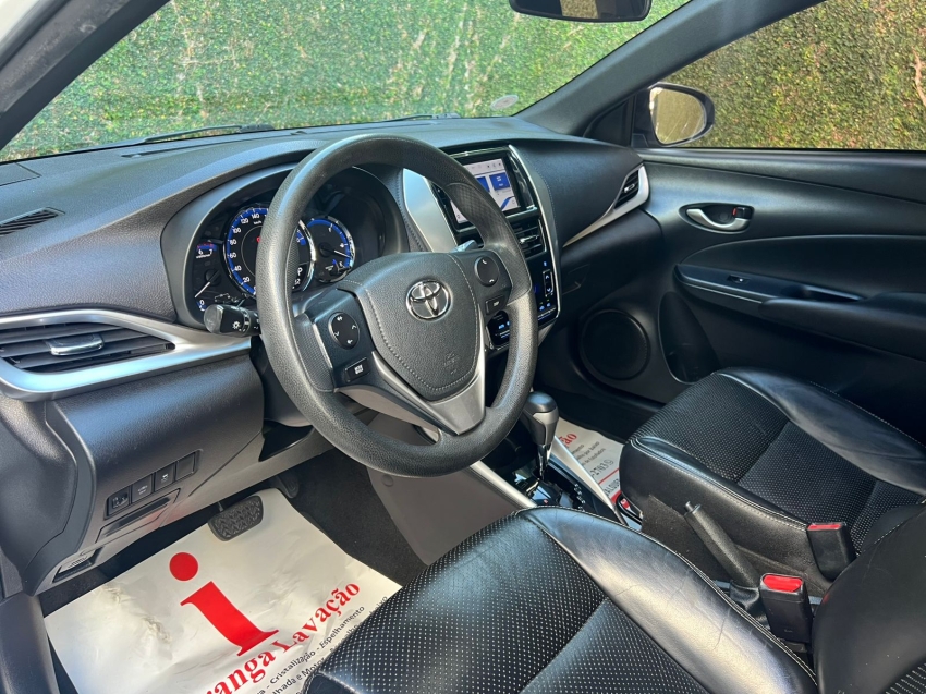 Toyota-YARIS-1.5 16V FLEX SEDAN XL LIVE MULTIDRIVE