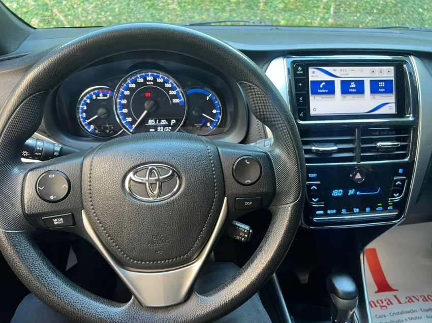 Toyota-YARIS-1.5 16V FLEX SEDAN XL LIVE MULTIDRIVE