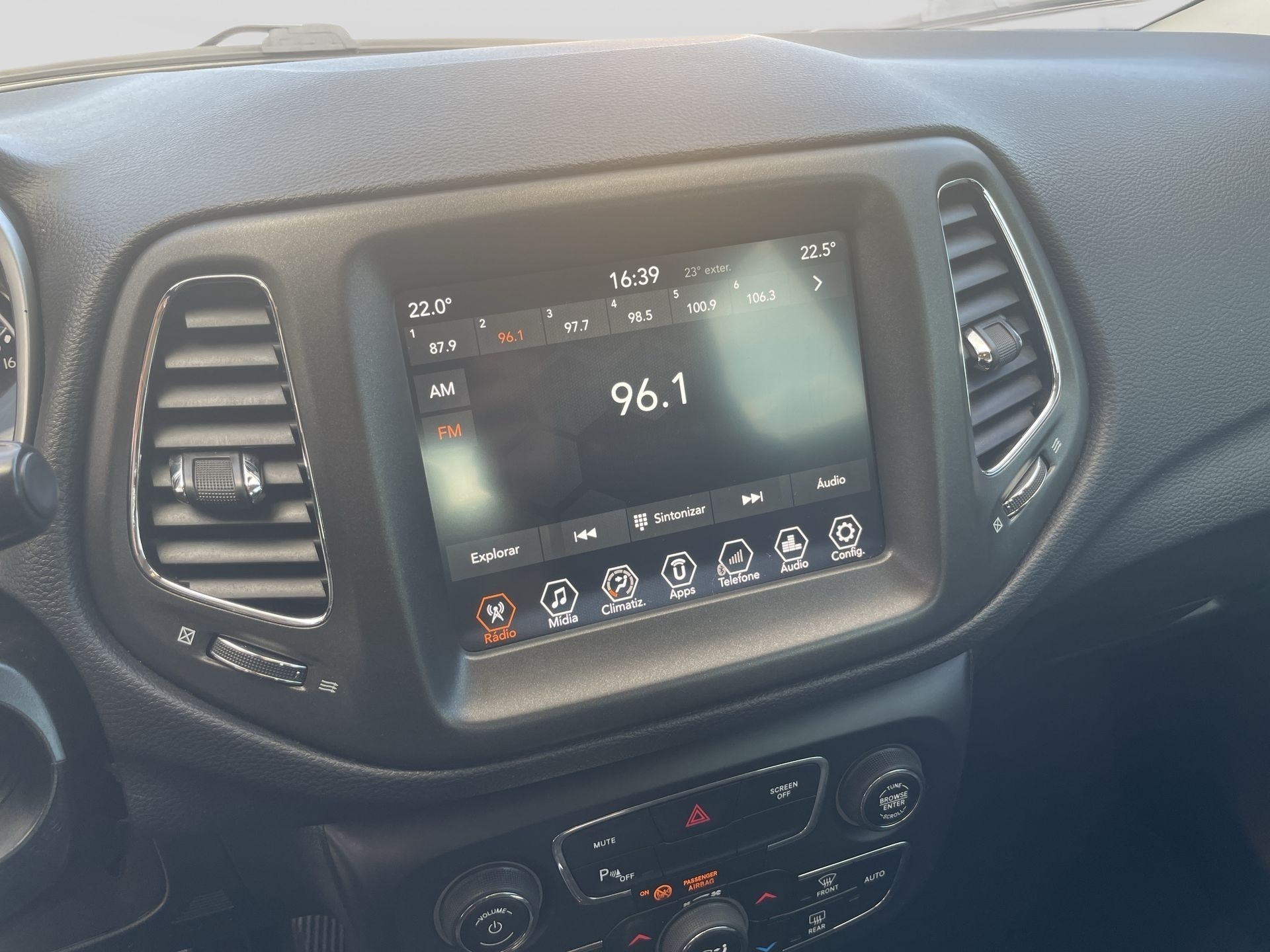 Jeep-COMPASS-COMPASS LONGITUDE 2.0 4x2 Flex 16V Aut.