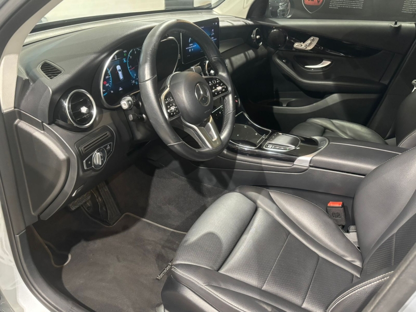 MERCEDES BENZ-GLC 220d-2.0 TURBO DIESEL OFF-ROAD 9G-TRONIC