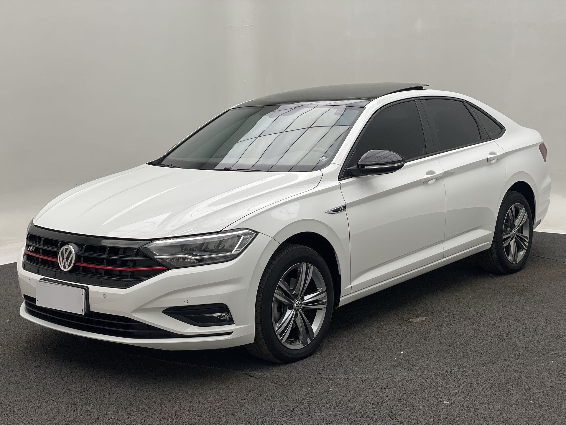 JETTA R-Line 250 TSI 1.4 Flex 16V Aut.