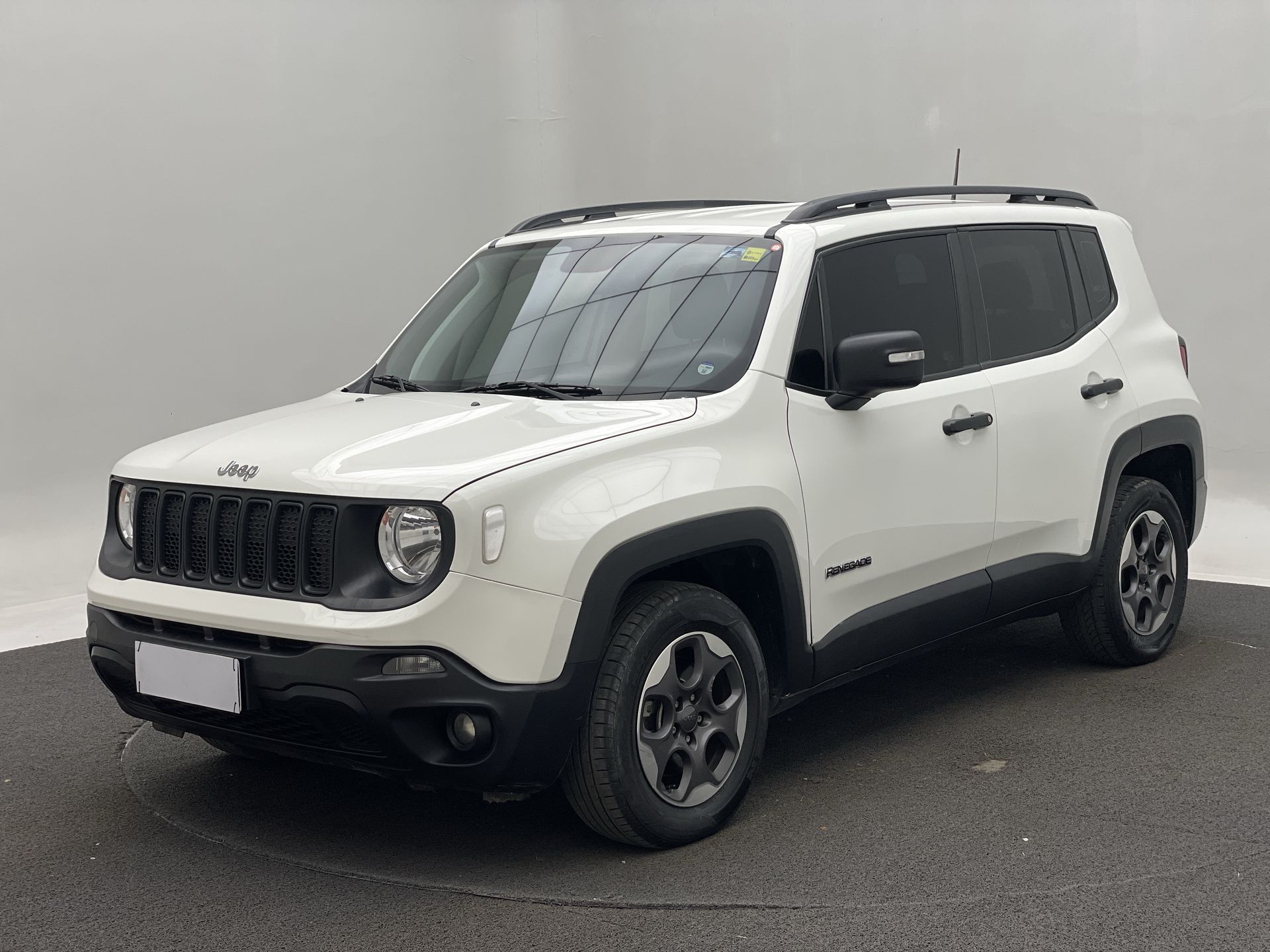 Renegade 1.8 4x2 Flex 16V Aut.