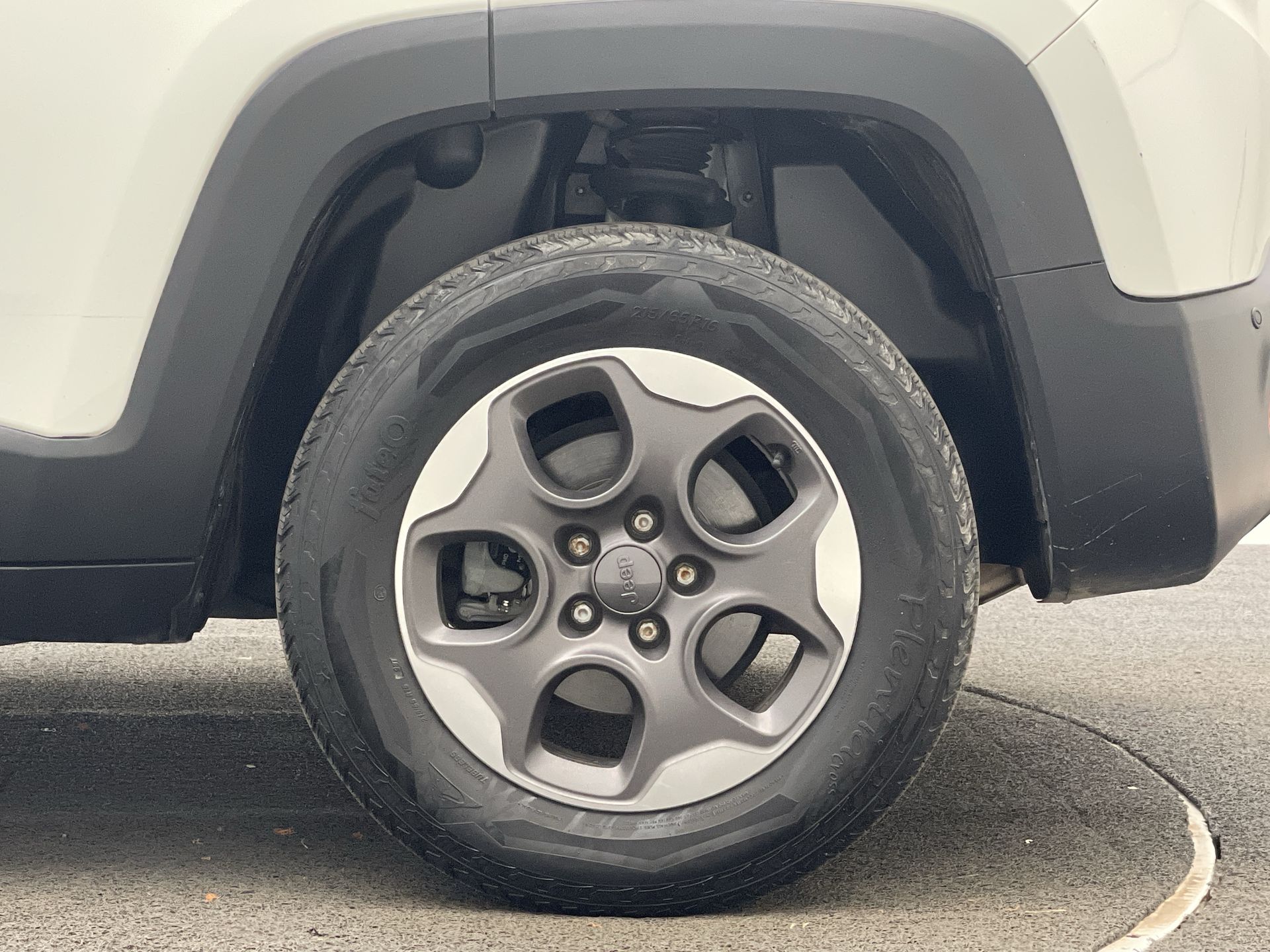 Renegade 1.8 4x2 Flex 16V Aut.