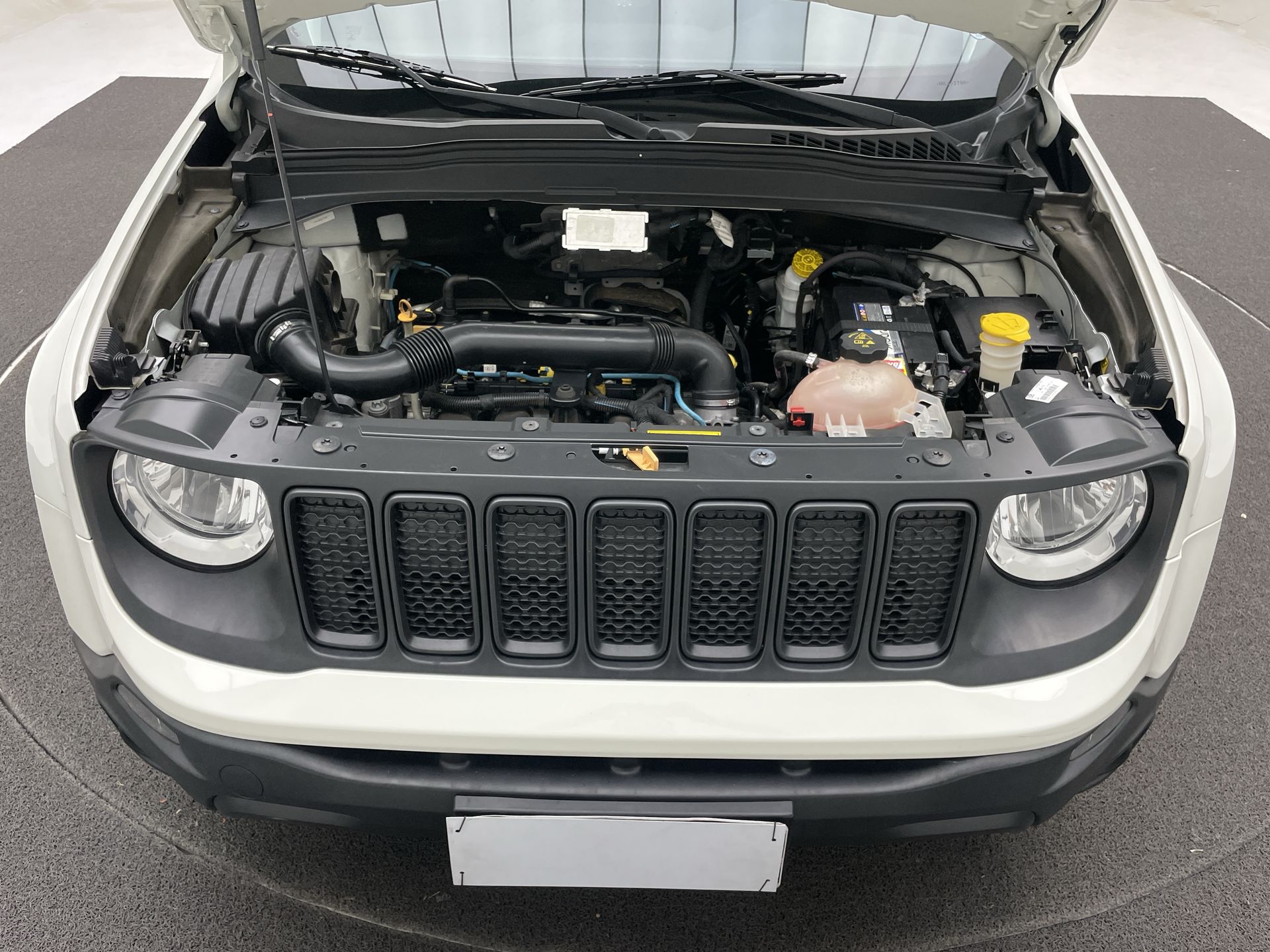 Renegade 1.8 4x2 Flex 16V Aut.
