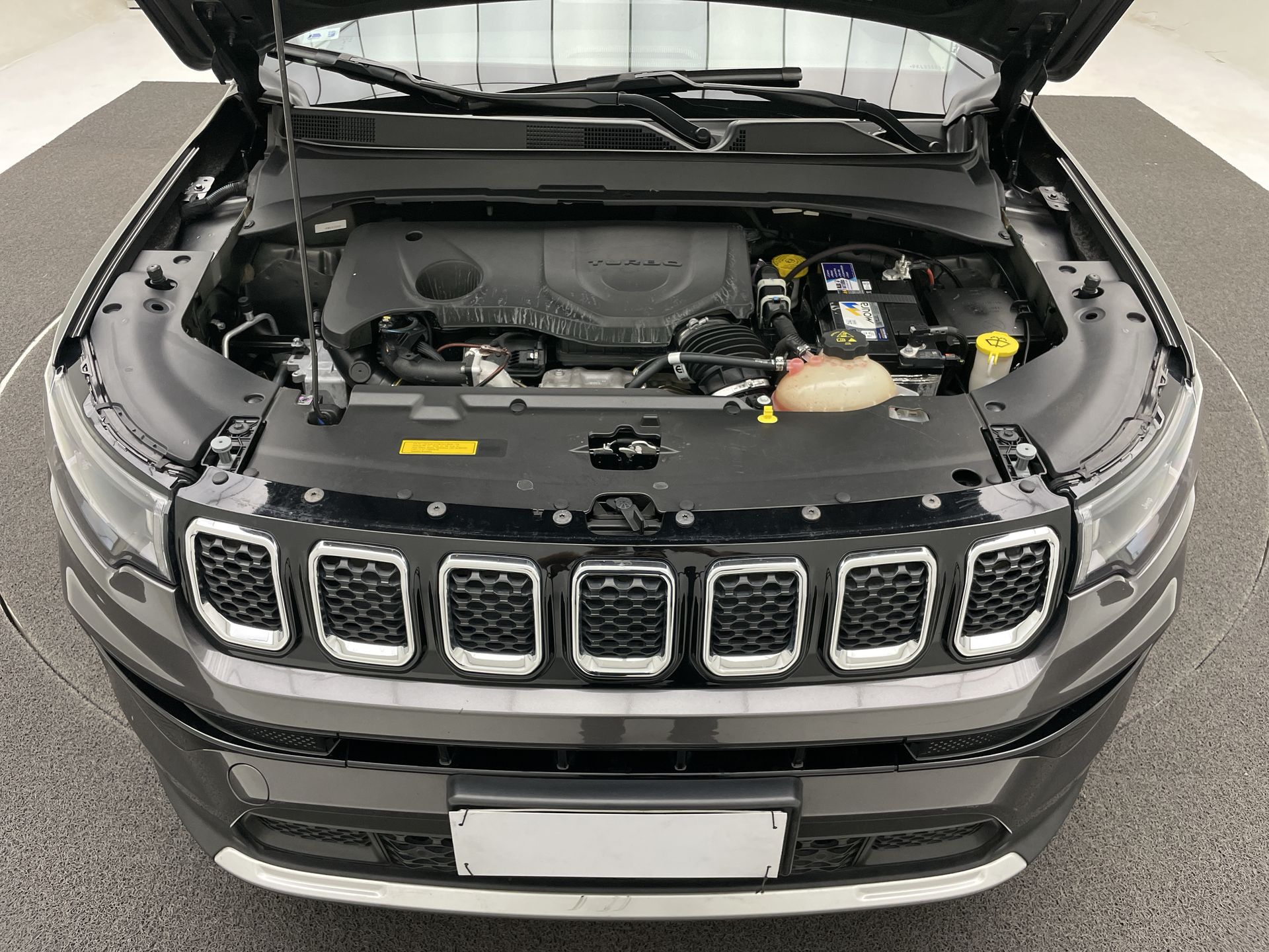 Jeep-COMPASS-COMPASS LONG. T270 1.3 TB 4x2 Flex Aut.