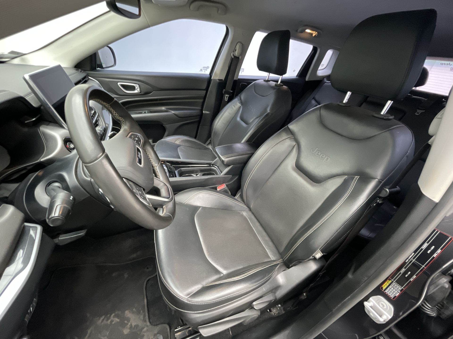 COMPASS LONG. T270 1.3 TB 4x2 Flex Aut.