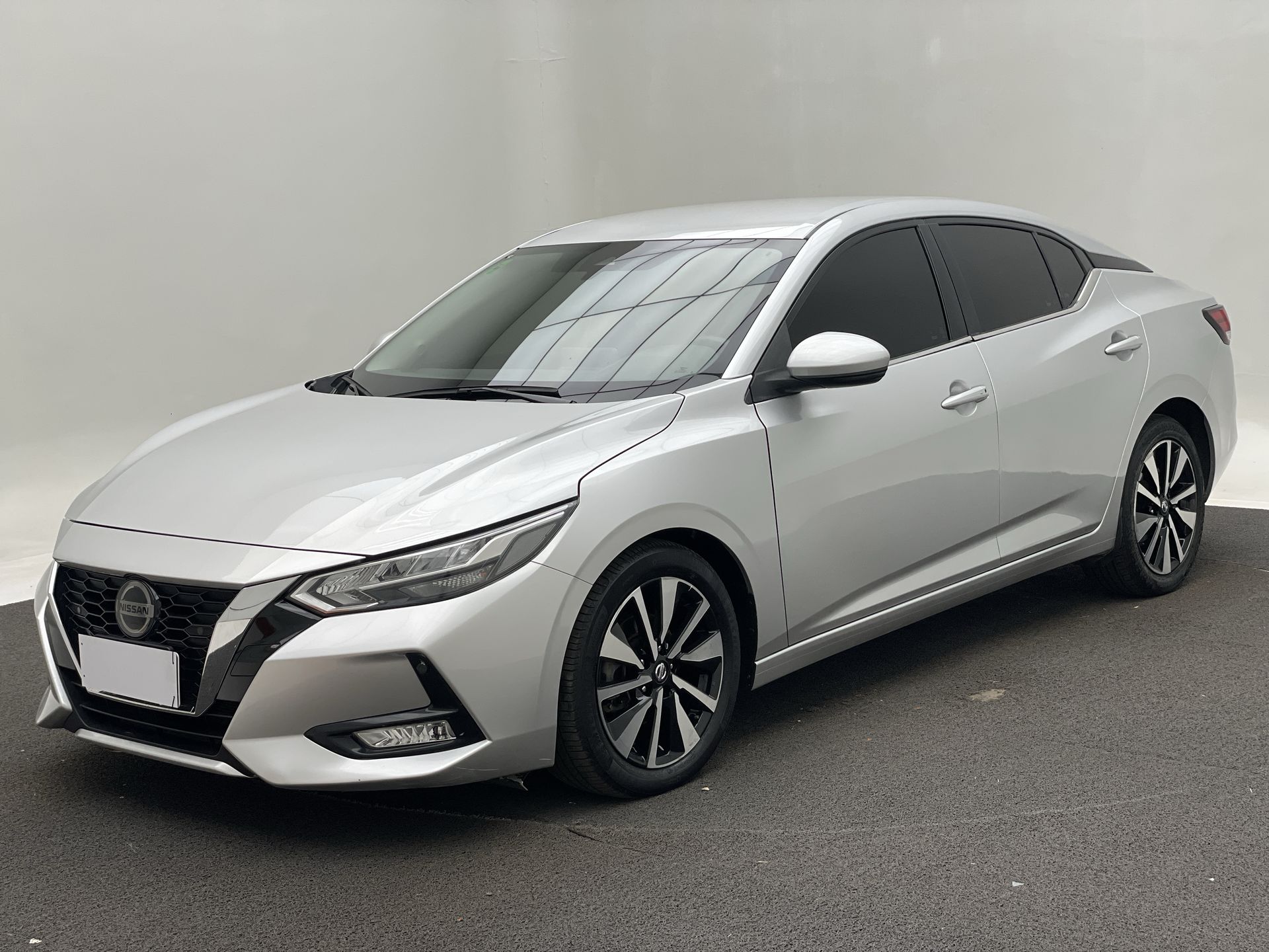 Sentra Advance 2.0 16V Aut.