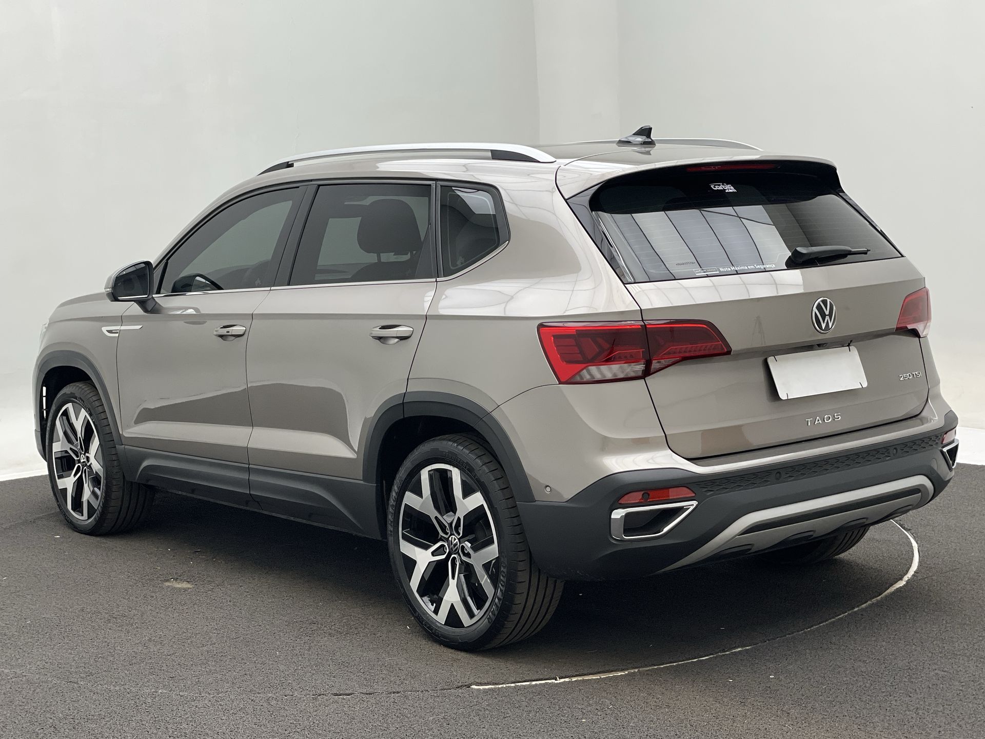 TAOS Highline 1.4 250 TSI Flex Aut.