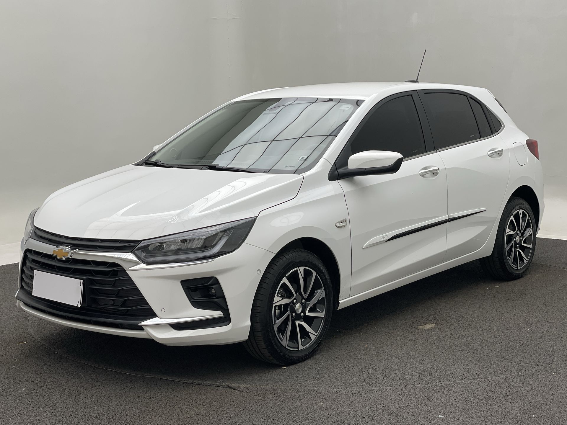 ONIX HATCH PREM. 1.0 12V TB Flex 5p Aut.