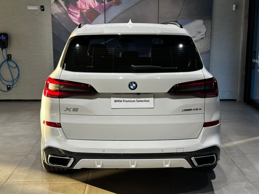 BMW-X5-3.0 I6 TURBO HÍBRIDO XDRIVE45E M SPORT AUTOMÁTICO