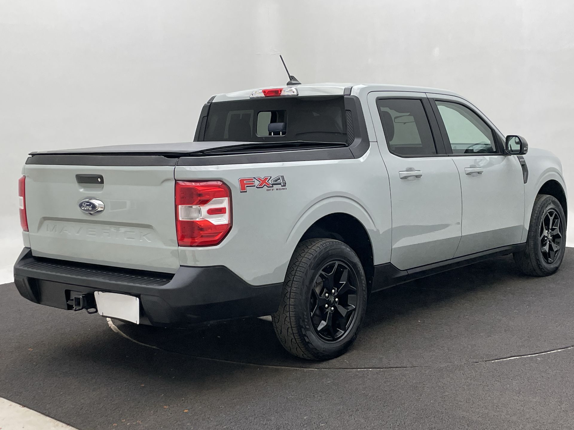 Ford-MAVERICK-Maverick Lariat FX4 2.0 EcoBoost Aut.