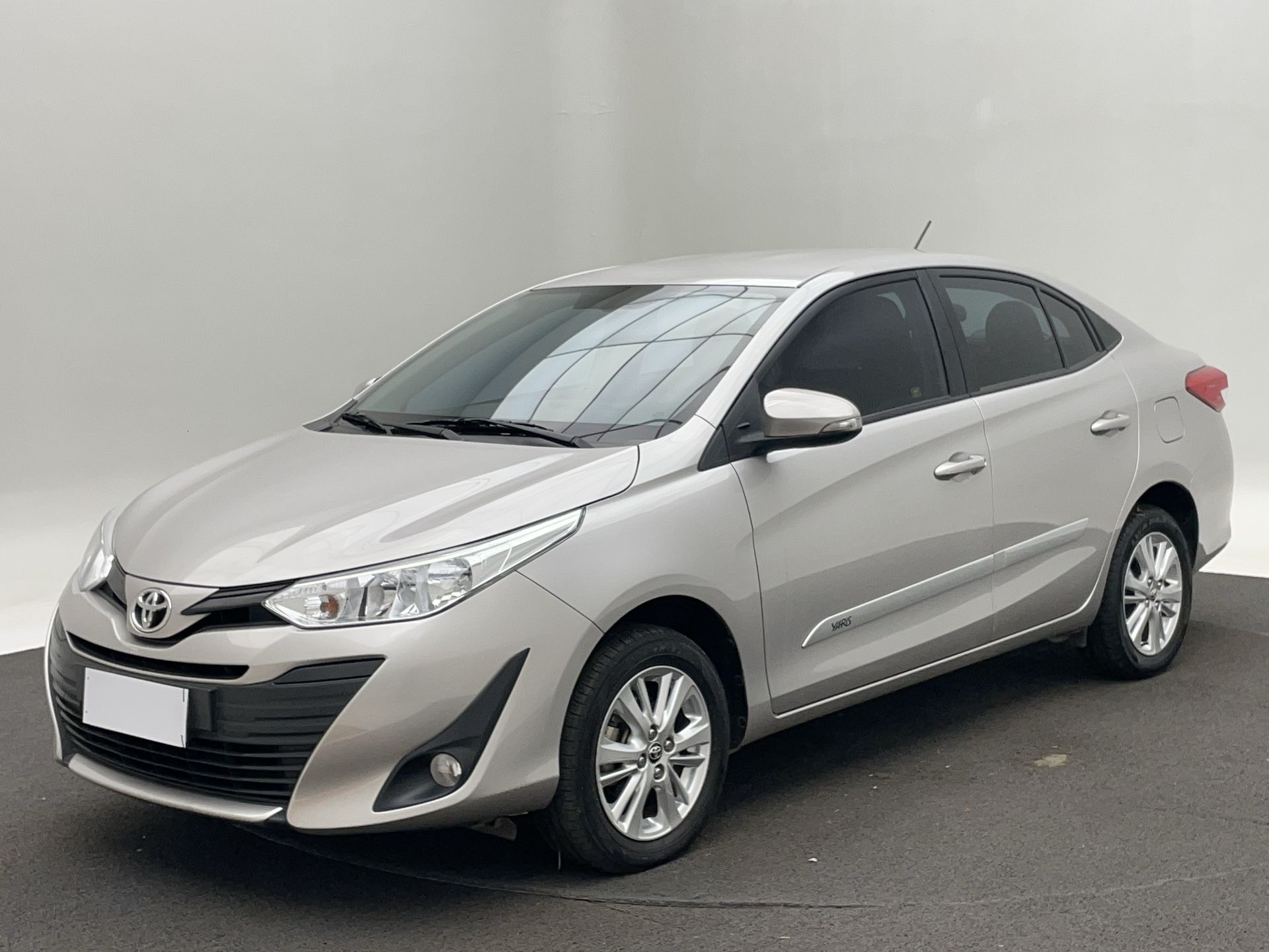 YARIS XL Sedan 1.5 Flex 16V 4p Aut.