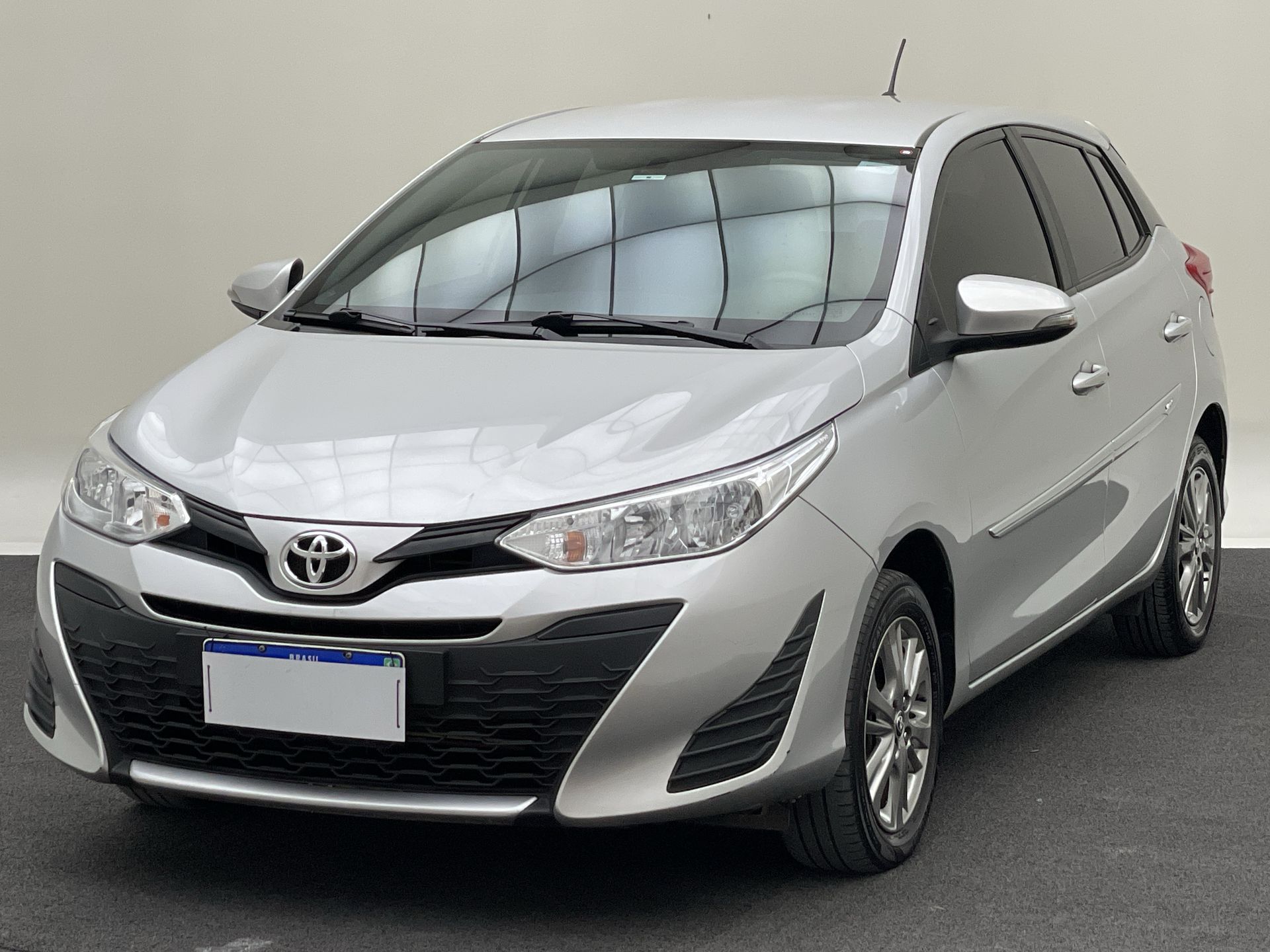 YARIS XL Plus Con. 1.5 Flex 16V 5p Aut.