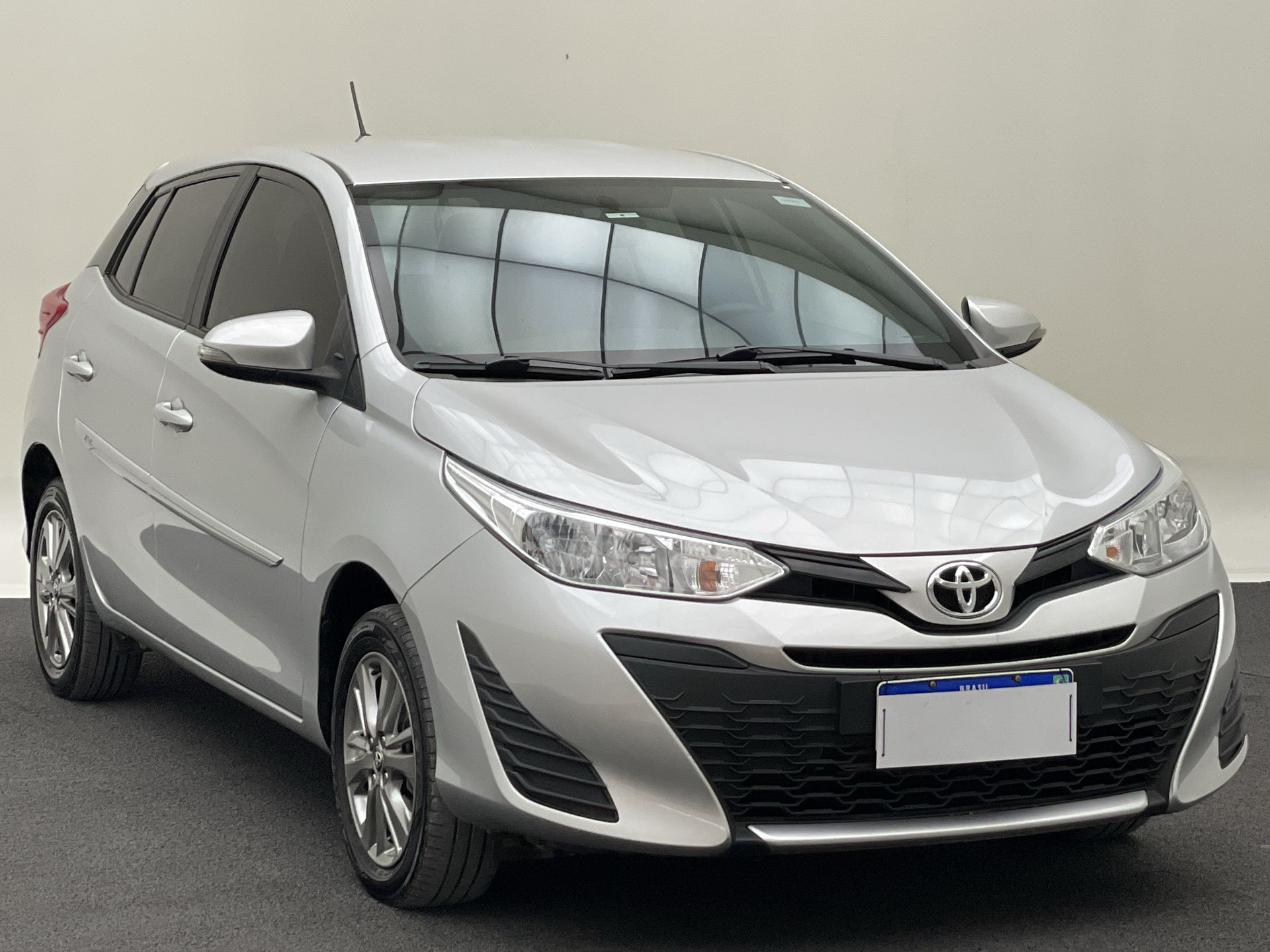 YARIS XL Plus Con. 1.5 Flex 16V 5p Aut.
