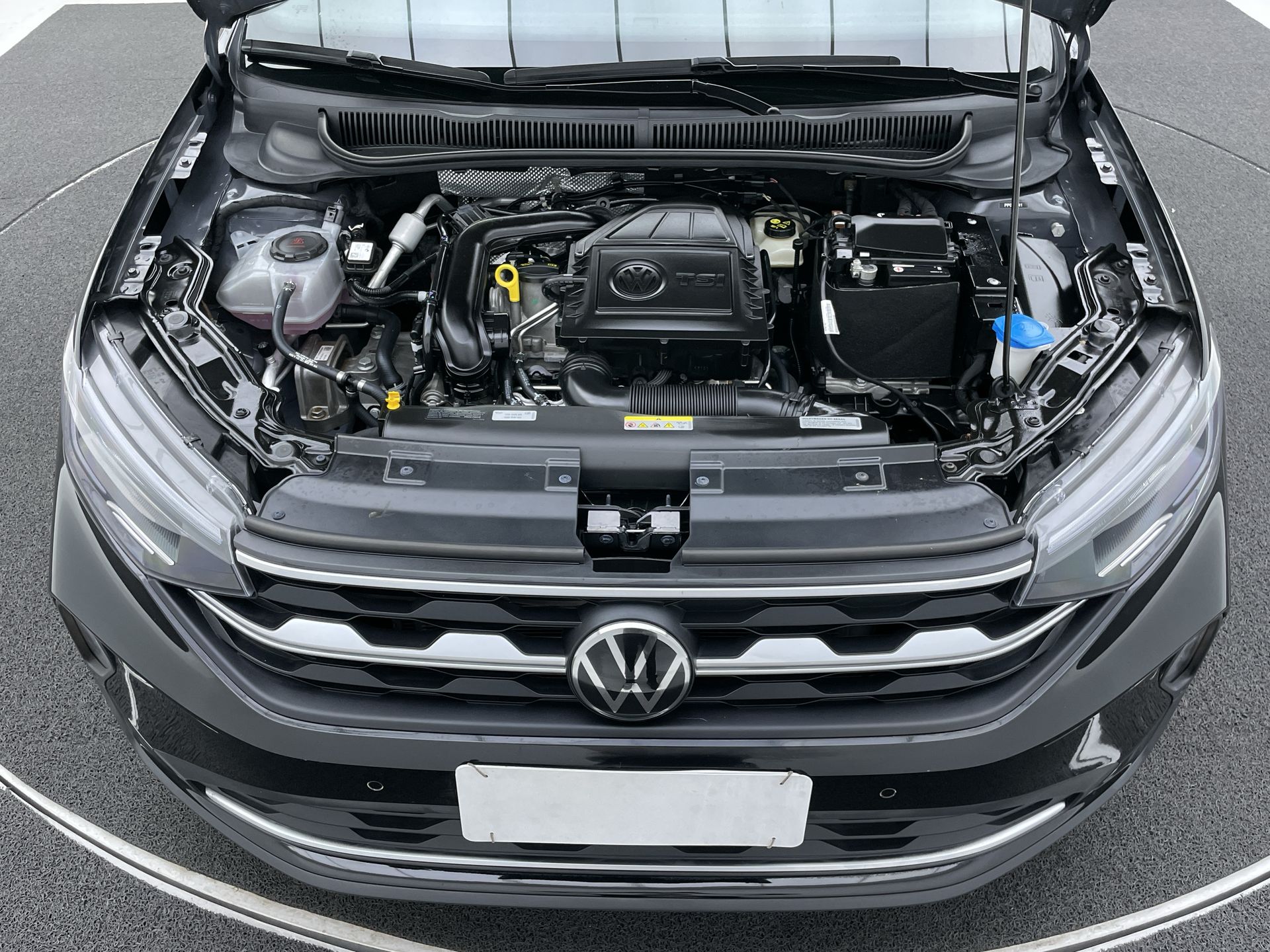Nivus Highline 1.0 200 TSI Flex Aut.