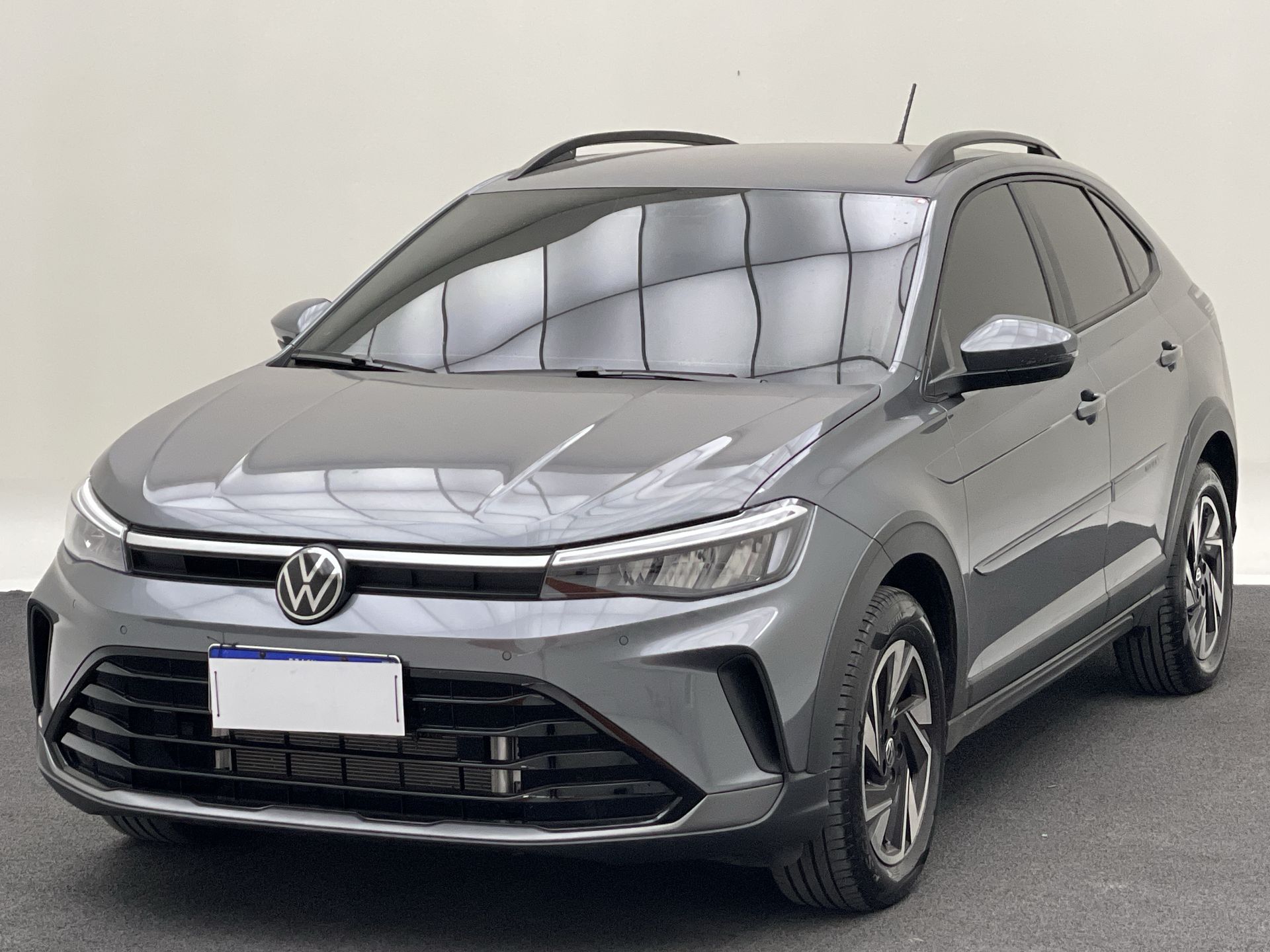 VW - Volkswagen-Nivus-Nivus Sense 1.0 200 TSI Flex Aut.