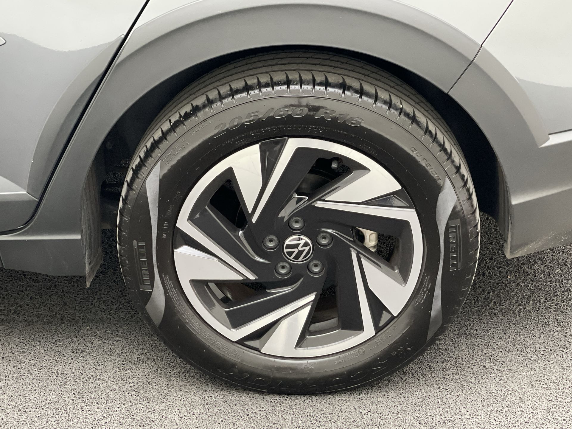 VW - Volkswagen-Nivus-Nivus Sense 1.0 200 TSI Flex Aut.