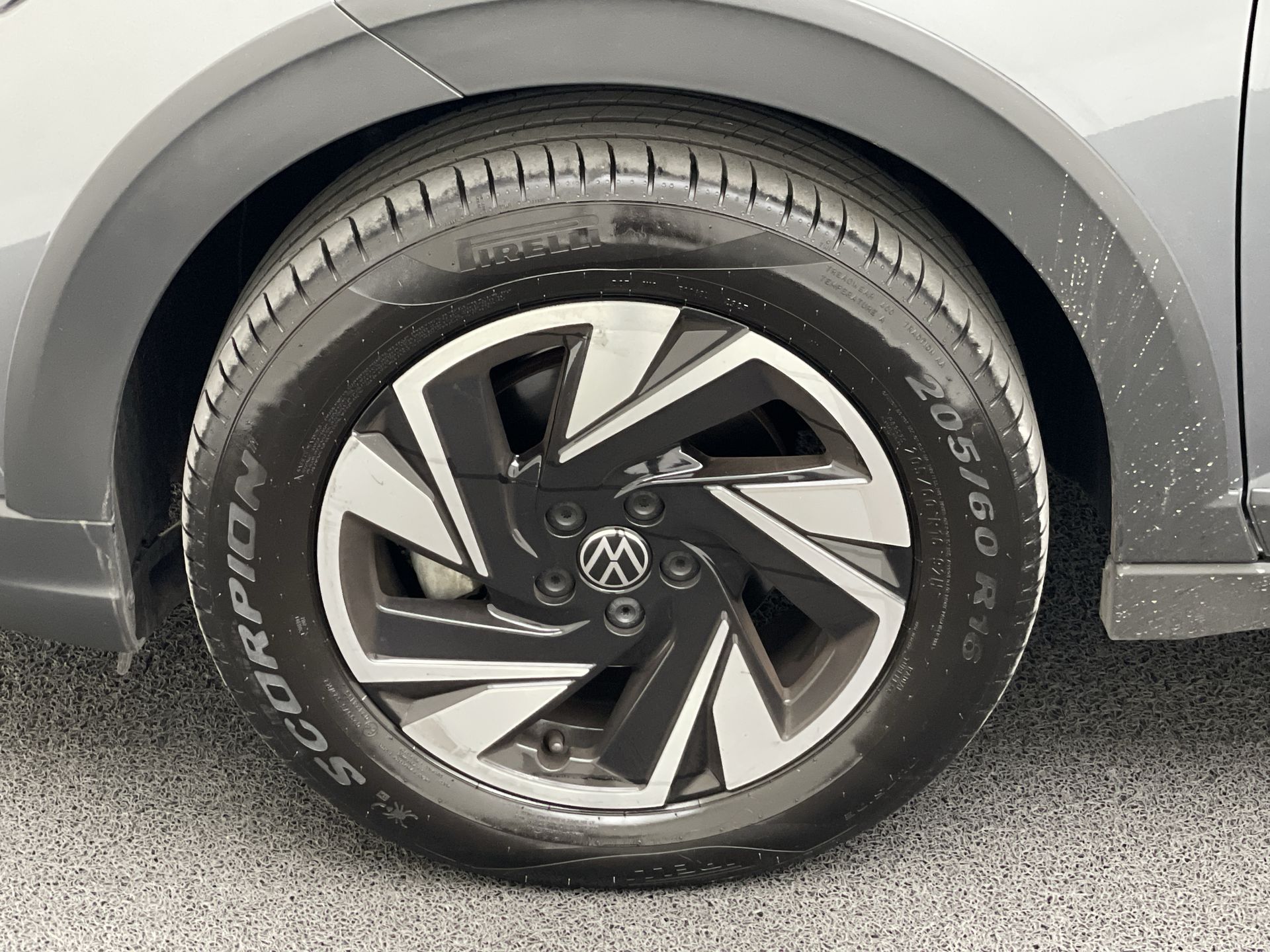 VW - Volkswagen-Nivus-Nivus Sense 1.0 200 TSI Flex Aut.