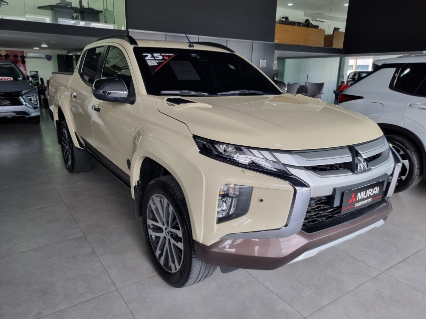 Mitsubishi-L200 TRITON-2.4 16V TURBO DIESEL SPORT HPE-S TERRA CD 4P 4X4 AUTOMÁTICO