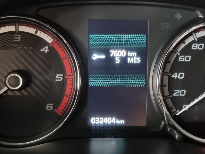 Mitsubishi-L200 TRITON-2.4 16V TURBO DIESEL SPORT HPE-S TERRA CD 4P 4X4 AUTOMÁTICO