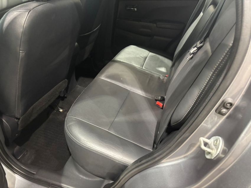 Mitsubishi-OUTLANDER SPORT-2.0 MIVEC FLEX HPE AWD AUTOMÁTICO
