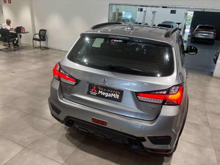Mitsubishi-OUTLANDER SPORT-2.0 MIVEC FLEX HPE AWD AUTOMÁTICO