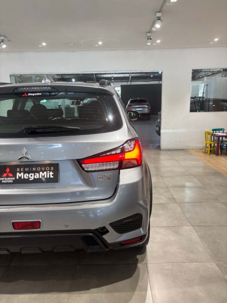 Mitsubishi-OUTLANDER SPORT-2.0 MIVEC FLEX HPE AWD AUTOMÁTICO
