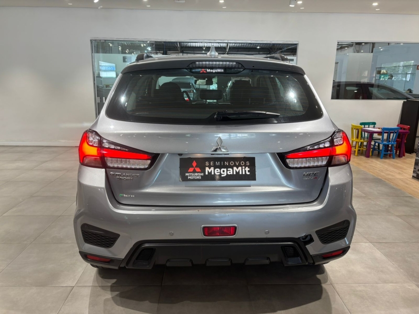 Mitsubishi-OUTLANDER SPORT-2.0 MIVEC FLEX HPE AWD AUTOMÁTICO